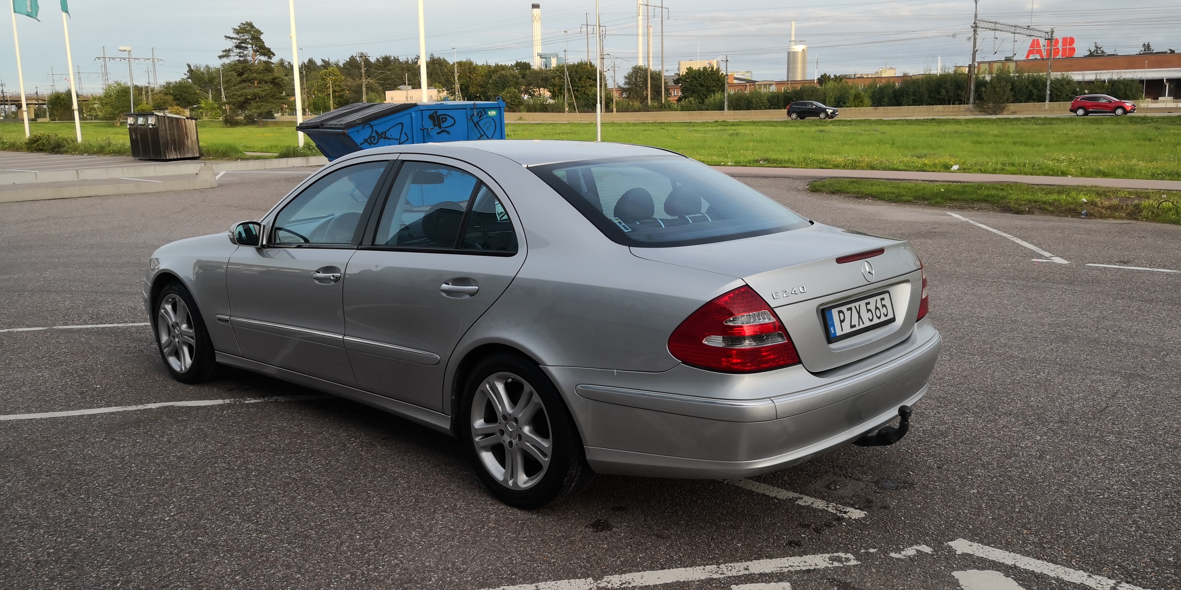 Mercedes-Benz E 240 5G-Tronic 2005, bild 3/6