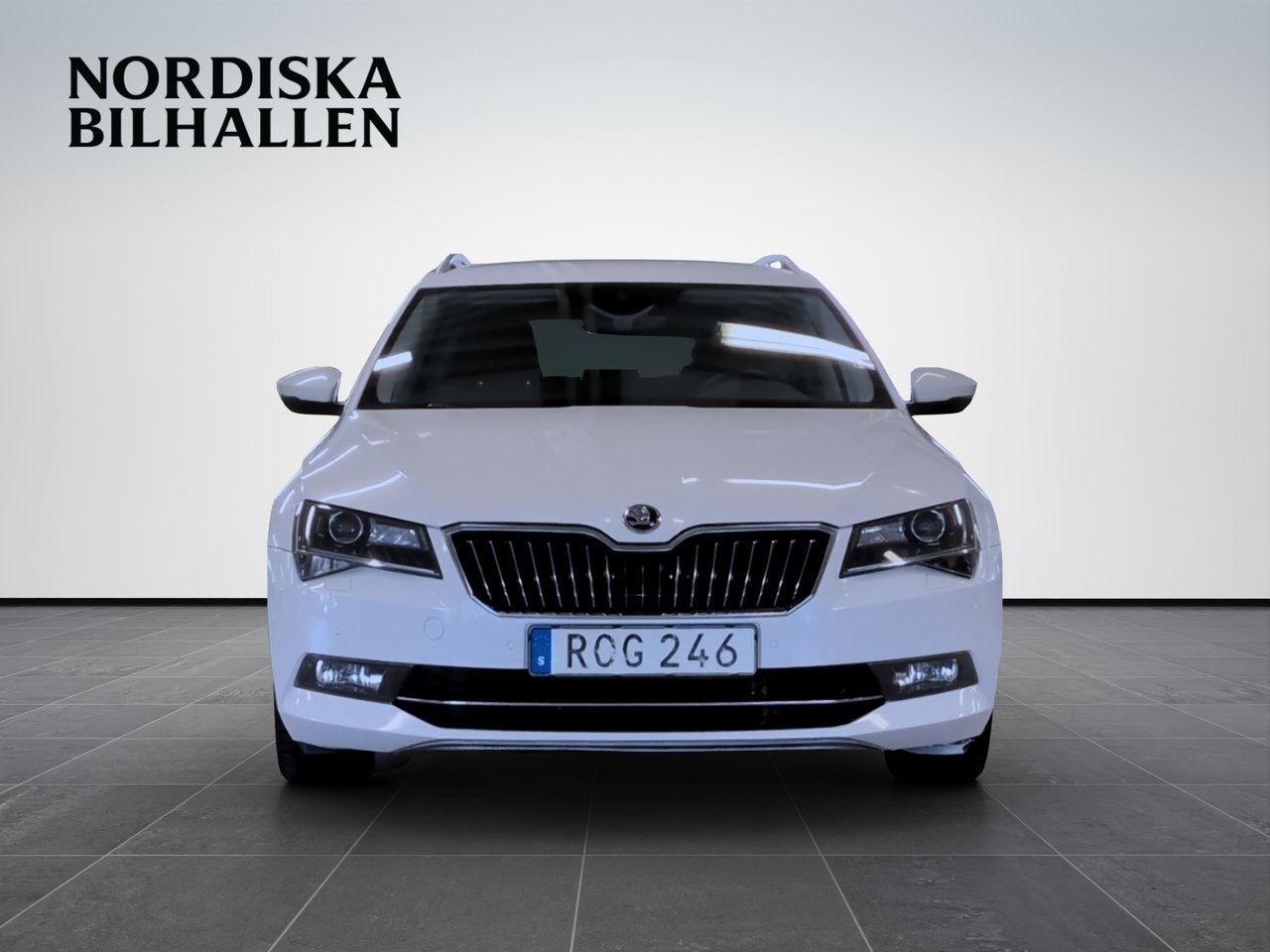 Skoda Superb 2019, bild 3/10
