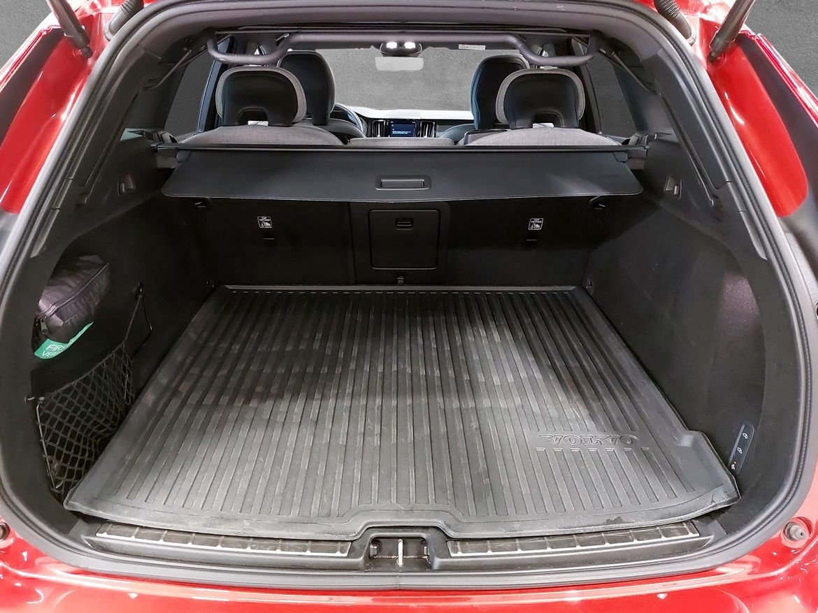 Volvo XC60 Recharge T6 Ultimate Bright 2023, bild 7/8