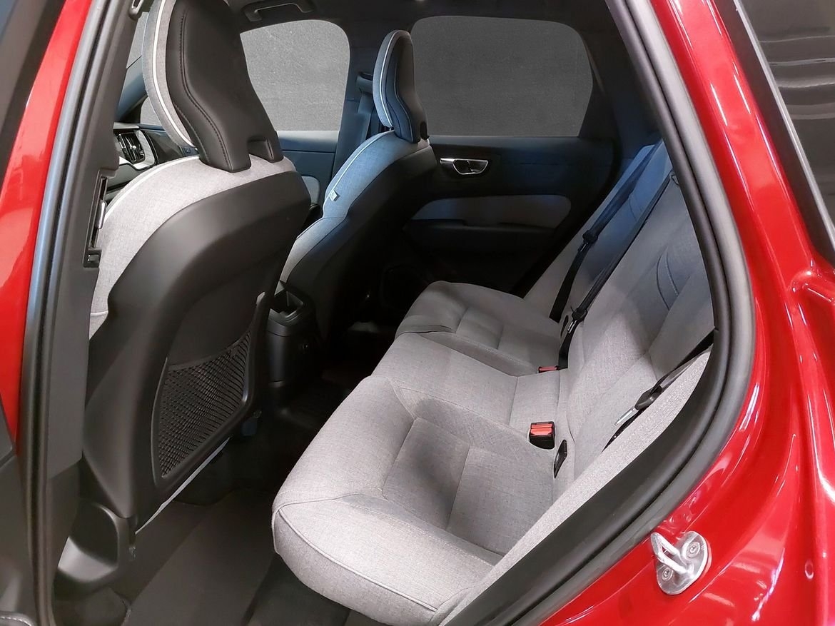 Volvo XC60 Recharge T6 Ultimate Bright 2023, bild 6/8