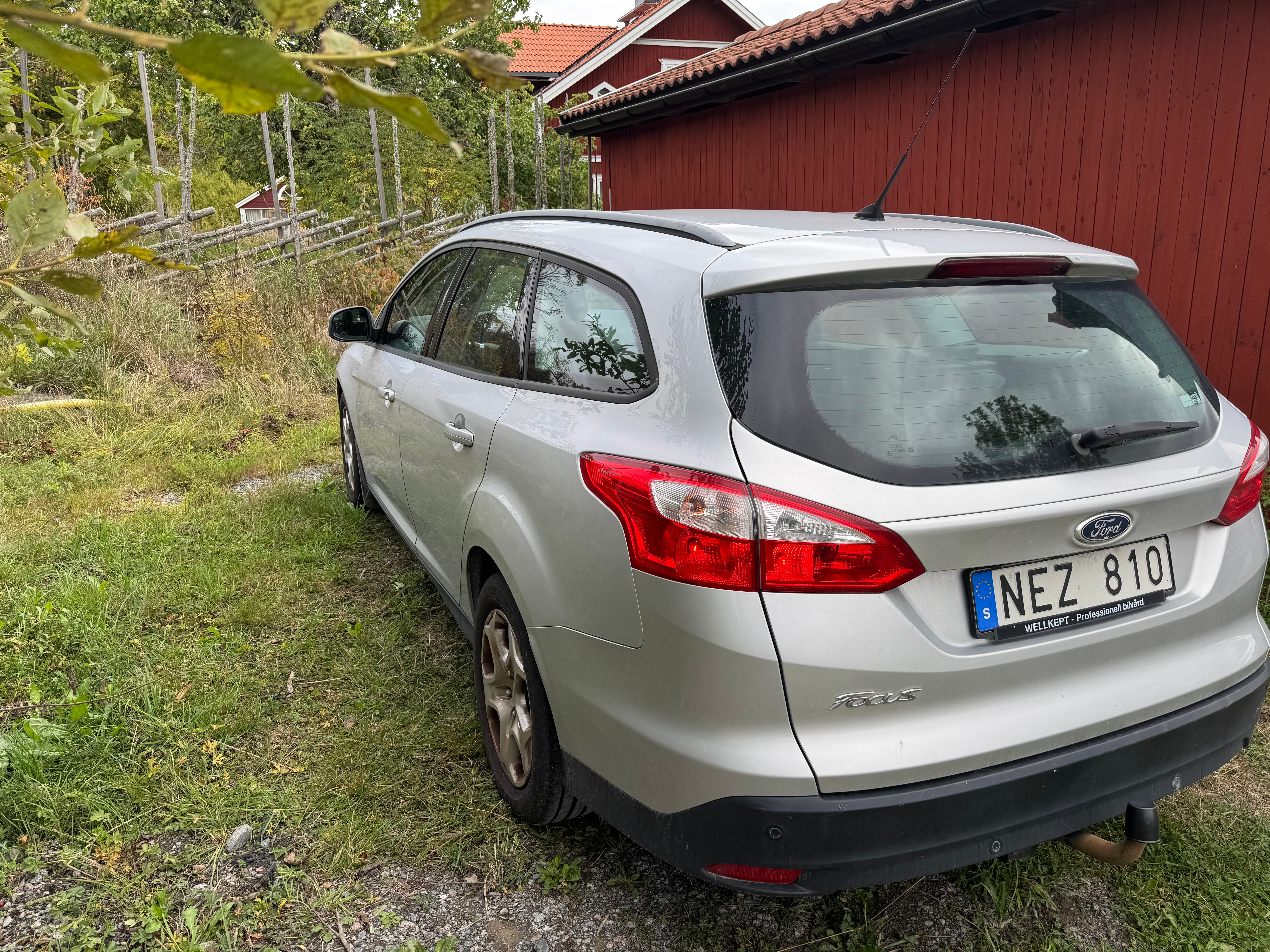 Ford Focus Kombi 1.6 TDCi Manuell 2013, photo 2/3
