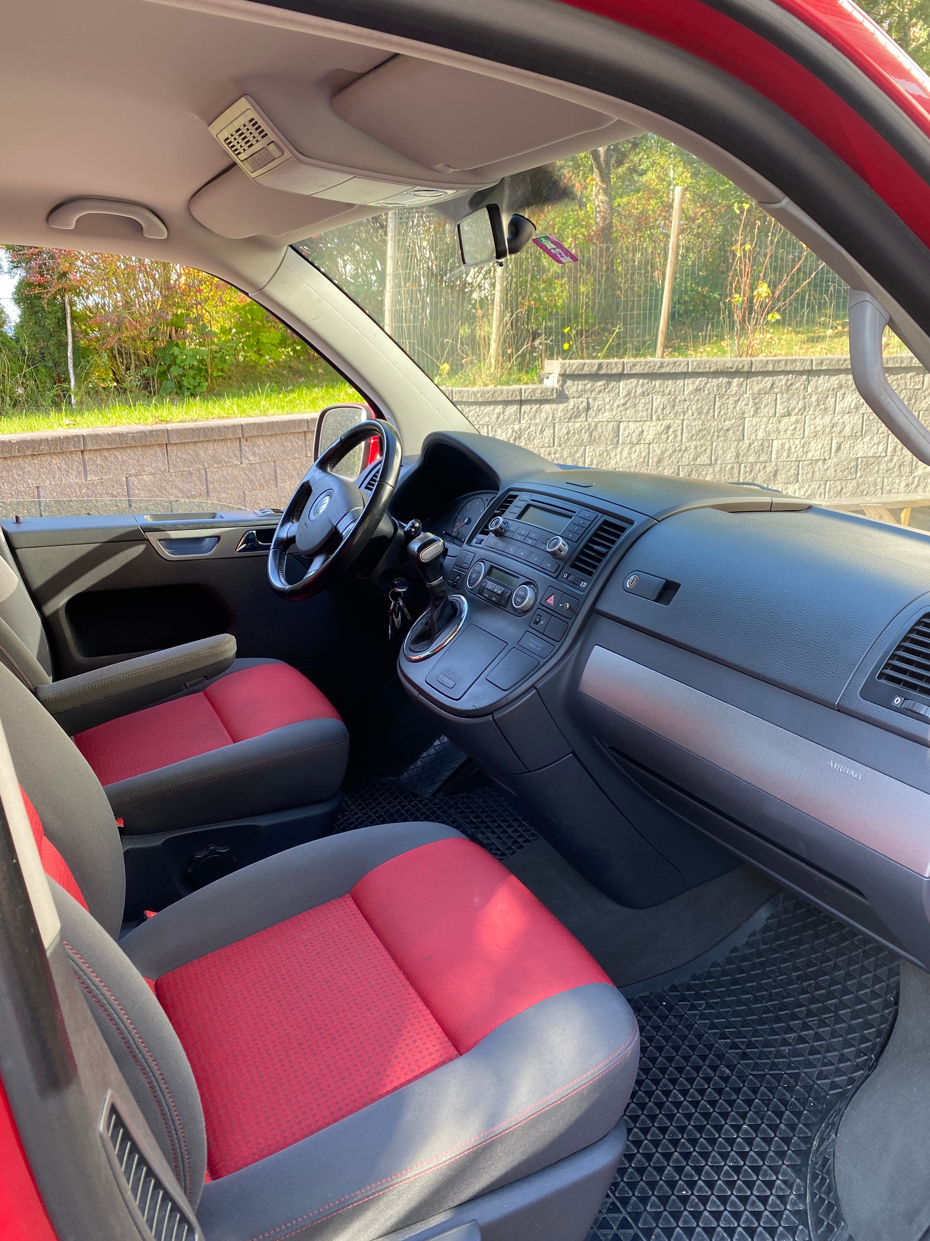 Volkswagen Multivan 2008, photo 2/10