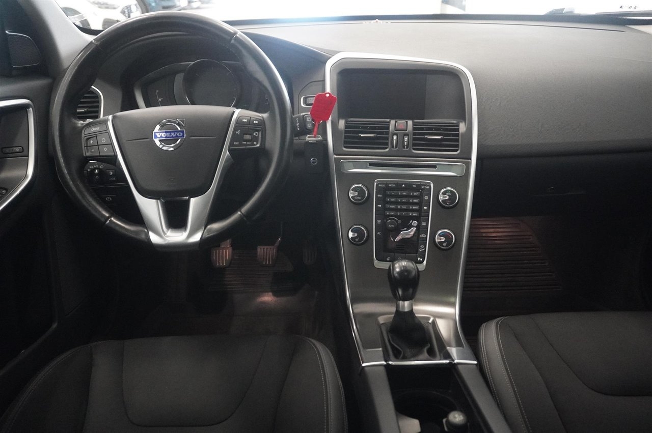 Volvo XC60 D4 AWD Momentum Pro 2014, bild 7/10