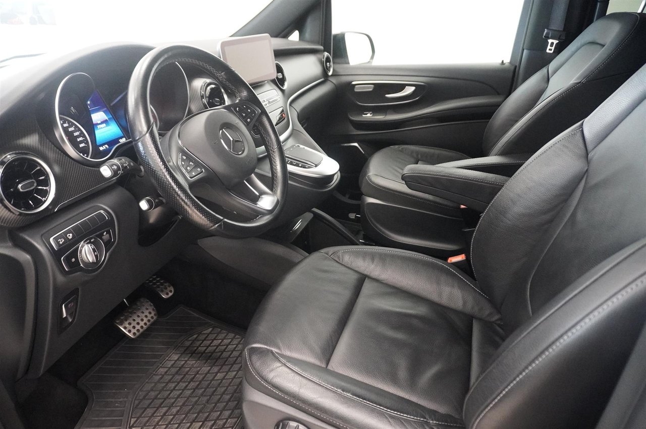 Mercedes-Benz V 2022, bild 2/10