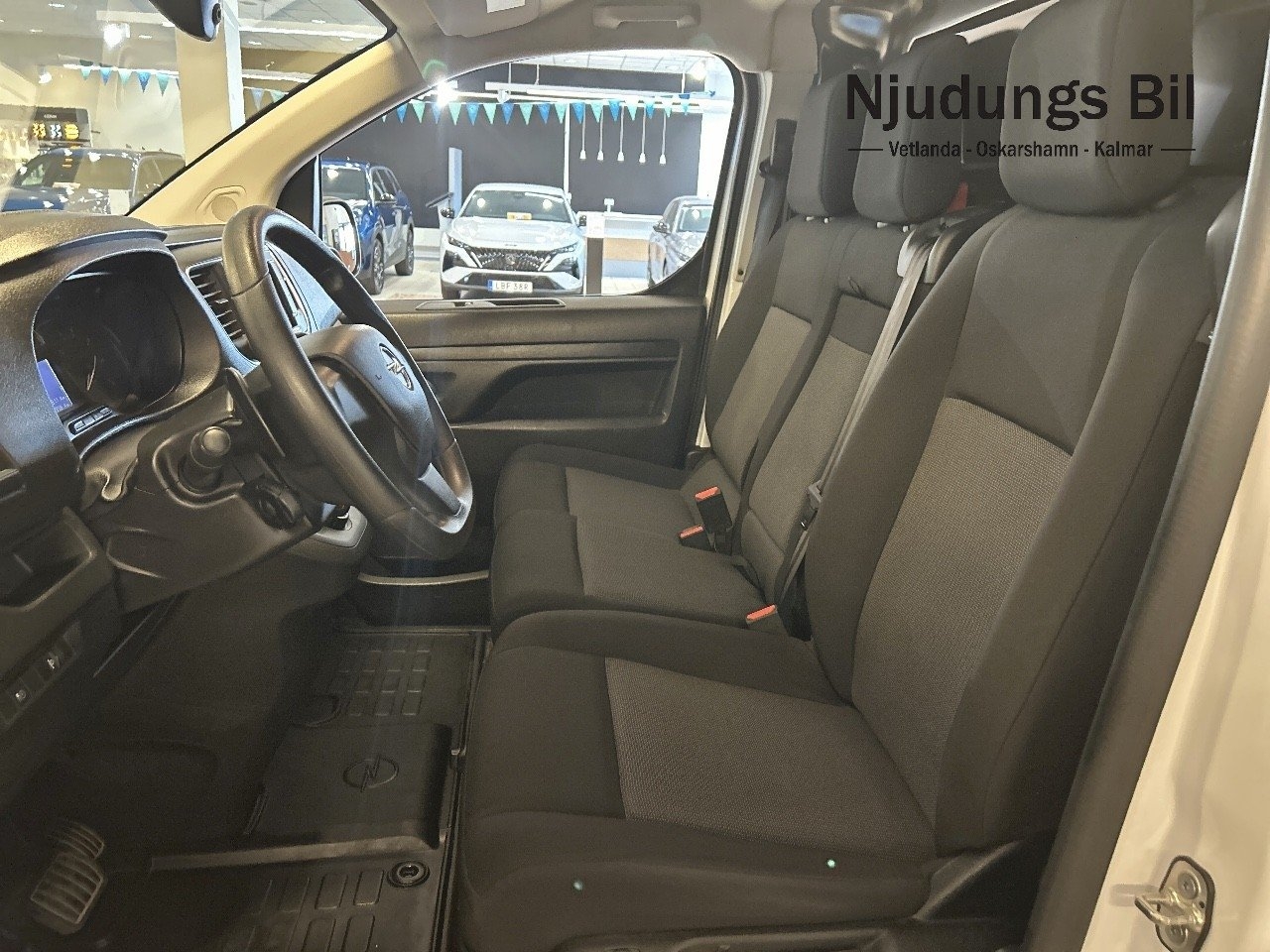Opel Vivaro 2023, bild 6/10