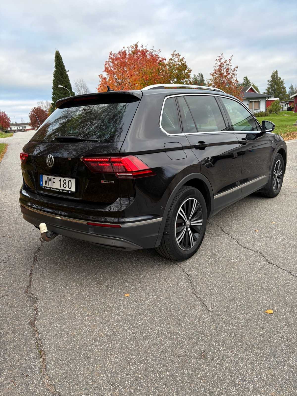 Volkswagen Tiguan 2018, bild 3/4