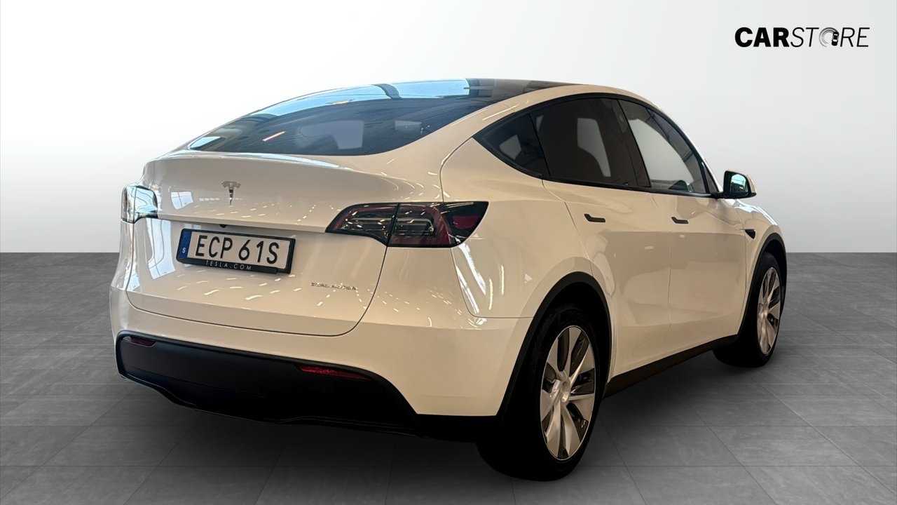 Tesla Model Y Long Range AWD (514hk) 2023, bild 2/10