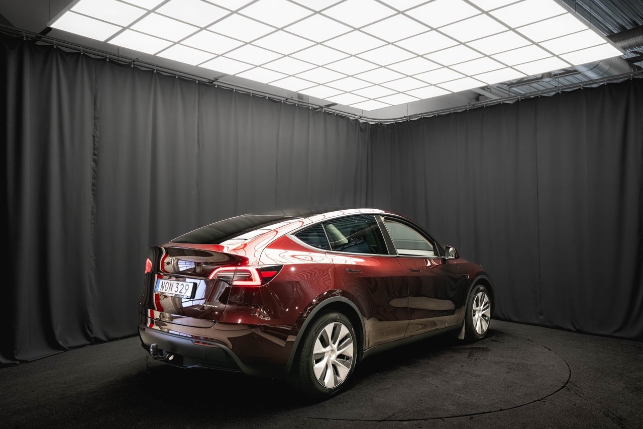 Tesla Model Y 2023, photo 7/10