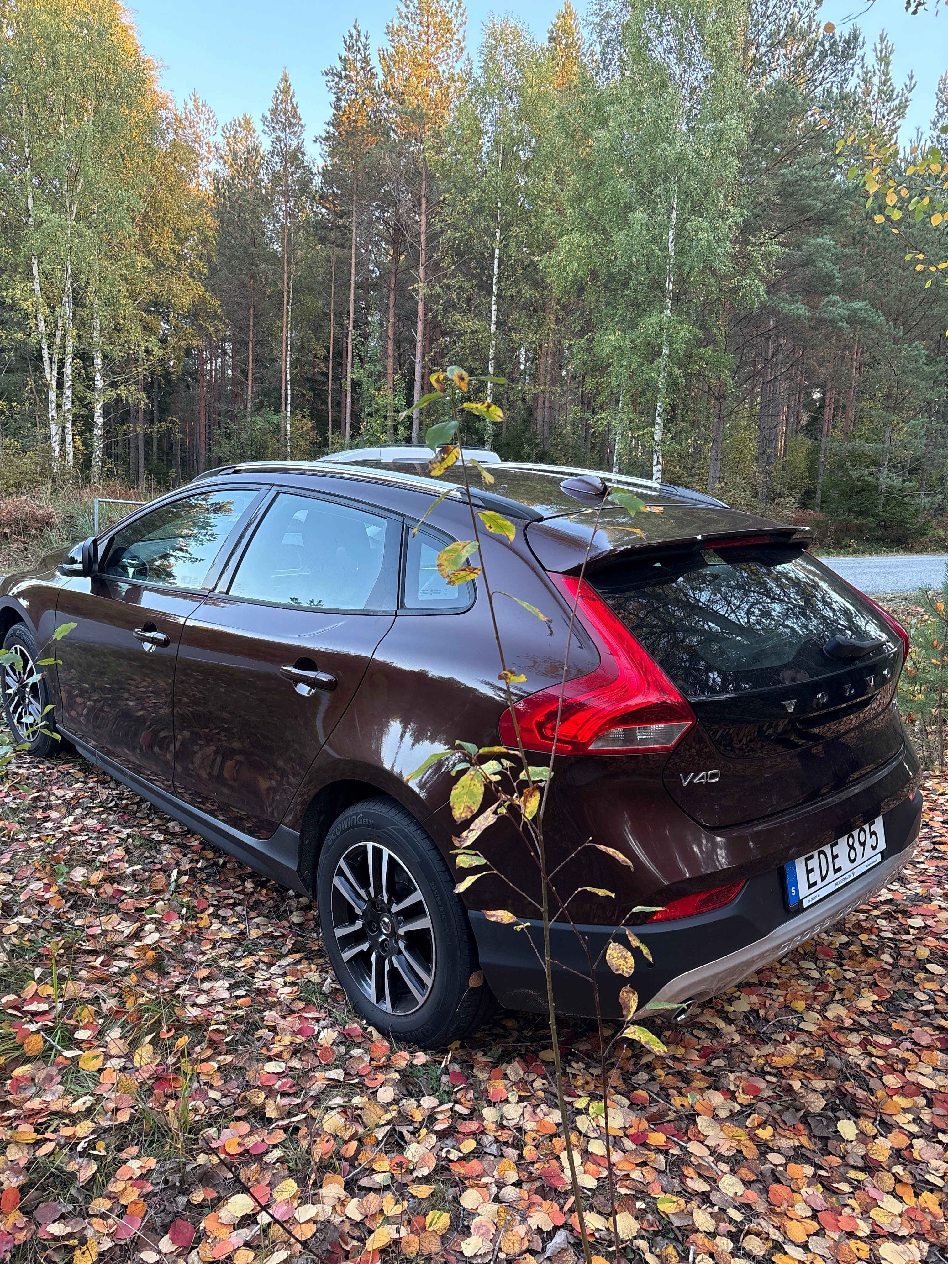 Volvo V40 Cross Country D3 Geartronic 2018, kuva 2/2