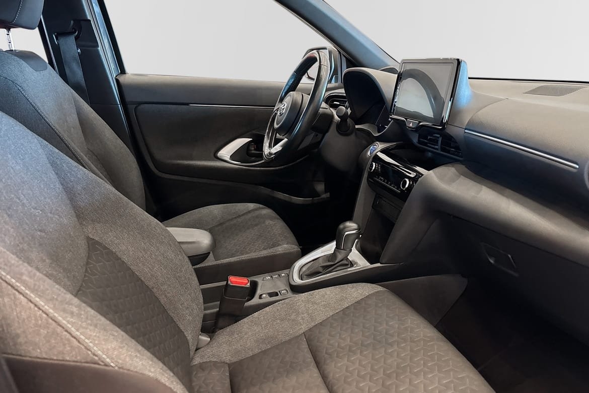 Toyota Yaris Cross 2022, bild 7/10