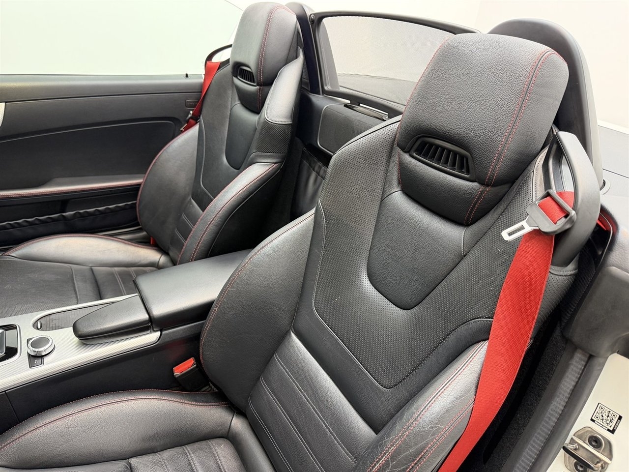 Mercedes-Benz SLC 2017, bild 5/10