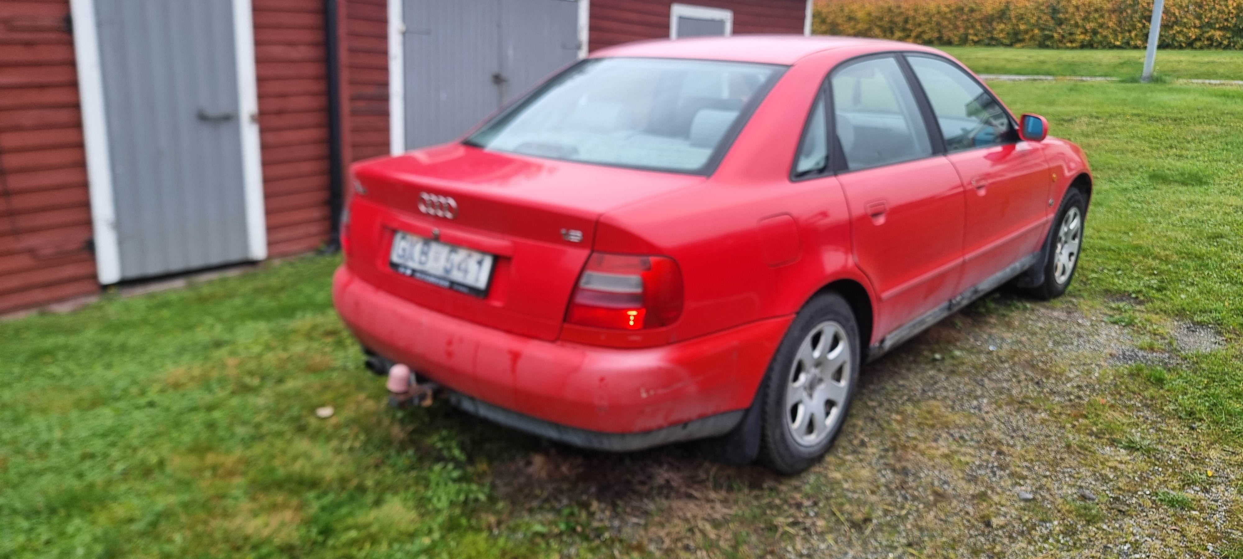 Audi A4 Sedan 1.6 Manuell 1997, bild 7/10