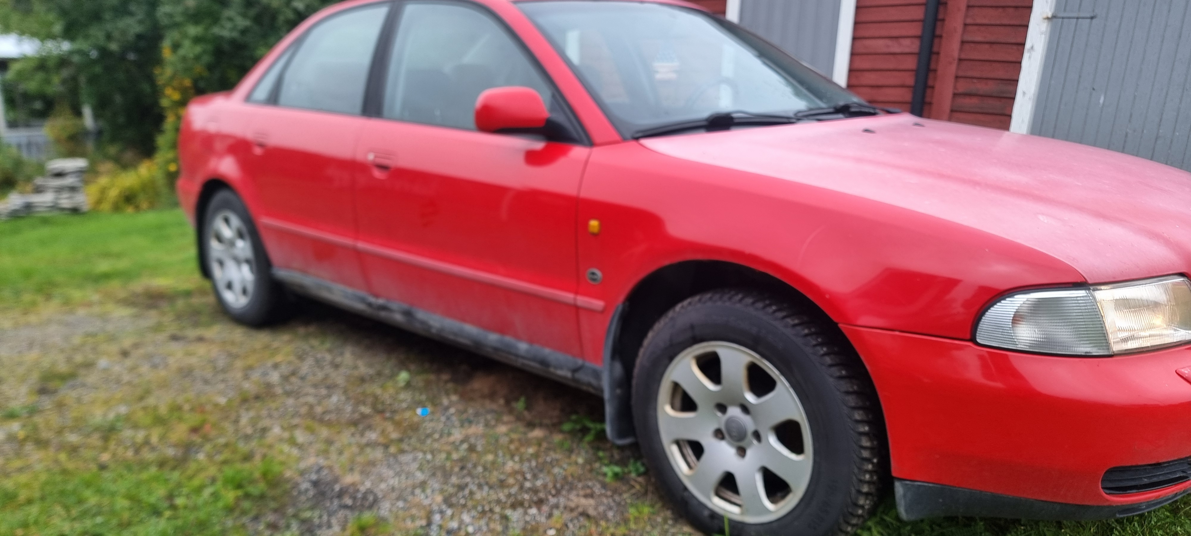 Audi A4 Sedan 1.6 Manuell 1997, bild 4/10