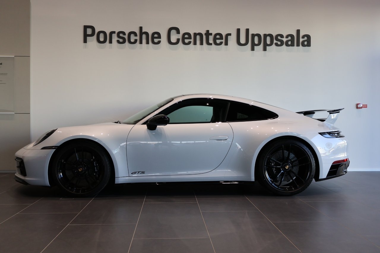 Porsche 911 Carrera 4 GTS 2023, bild 2/10