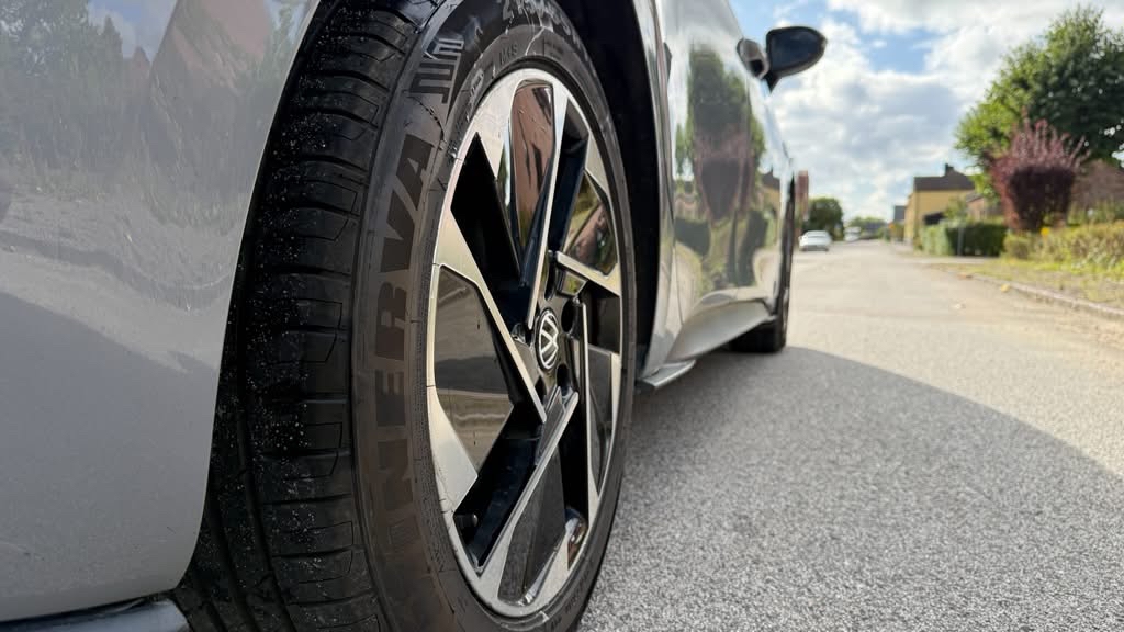 Volkswagen ID.3 Pro Performance 2021, photo 3/10