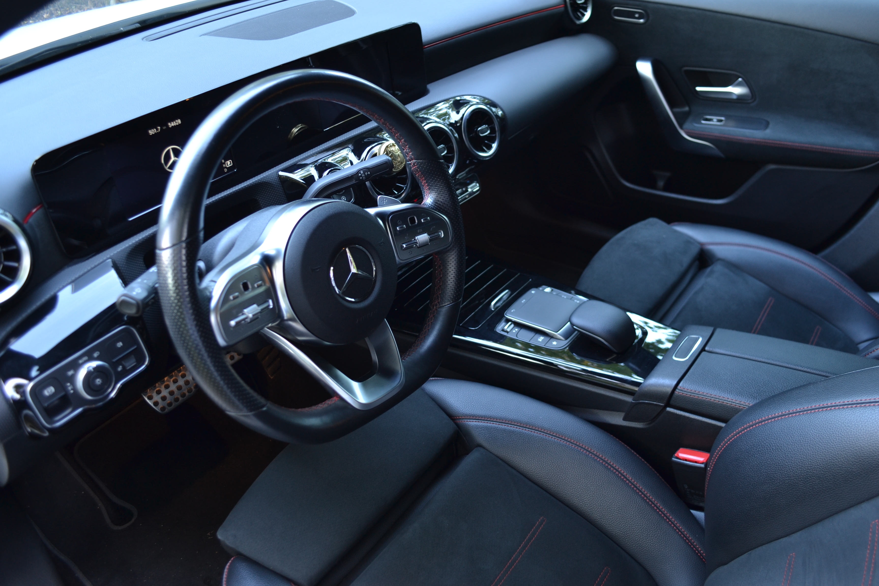 Mercedes-Benz A 180 7G-DCT 2020, photo 3/8