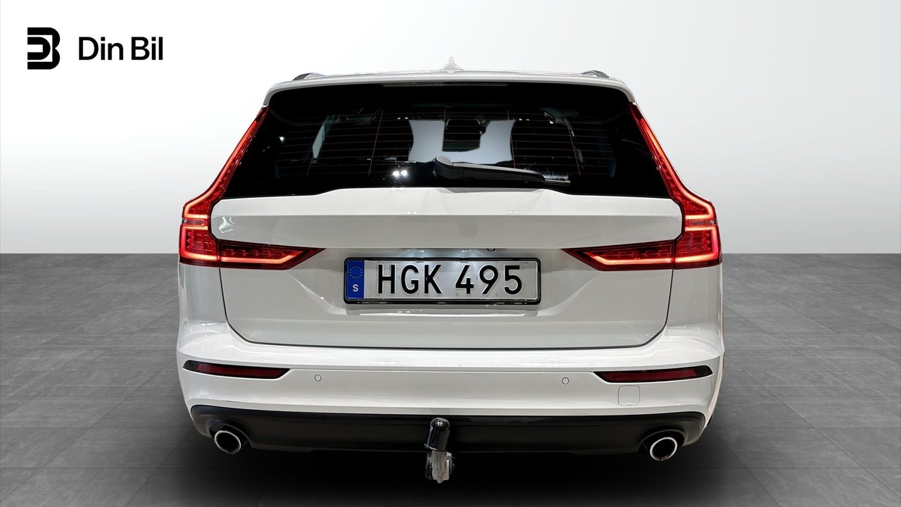 Volvo V60 2019, photo 5/10