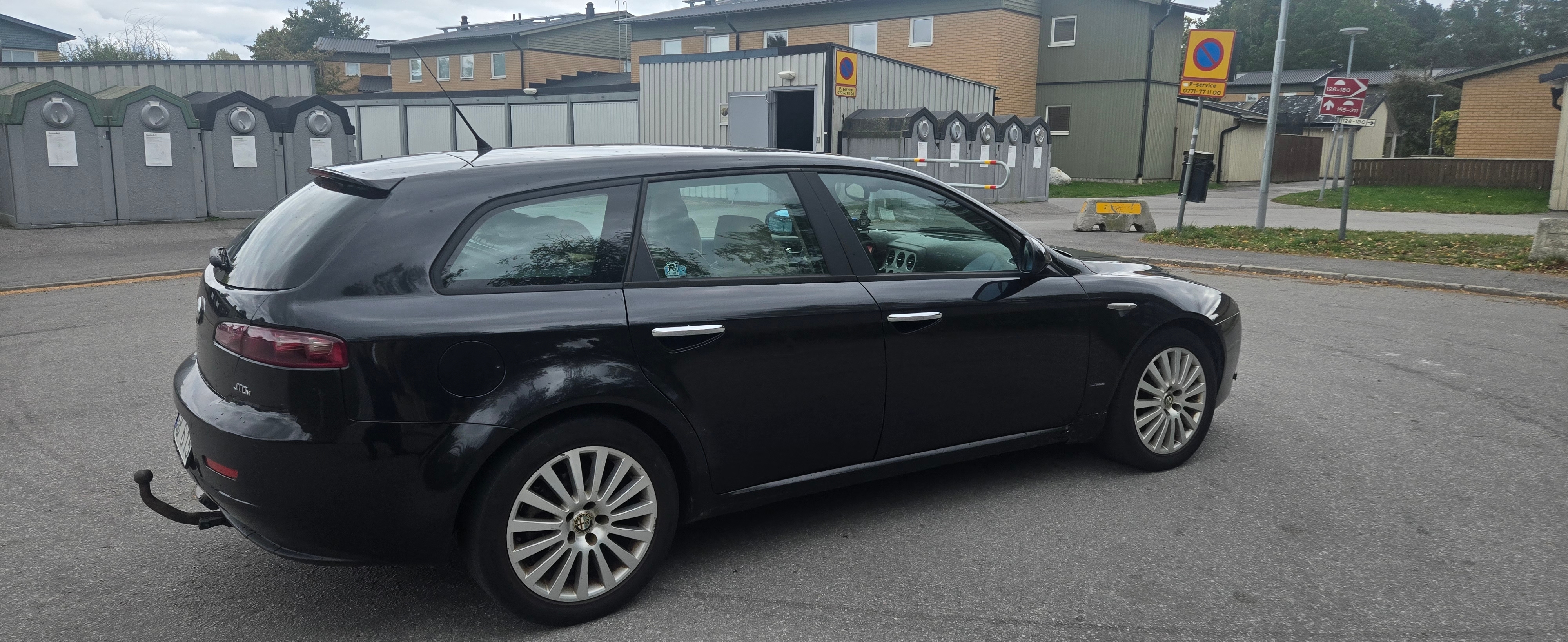 Alfa Romeo 159 2009, bild 4/6