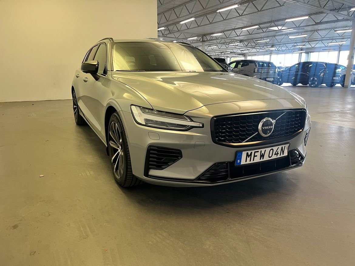 Volvo V60 T6 Plus Dark Nordic Edition 2025, bild 6/10