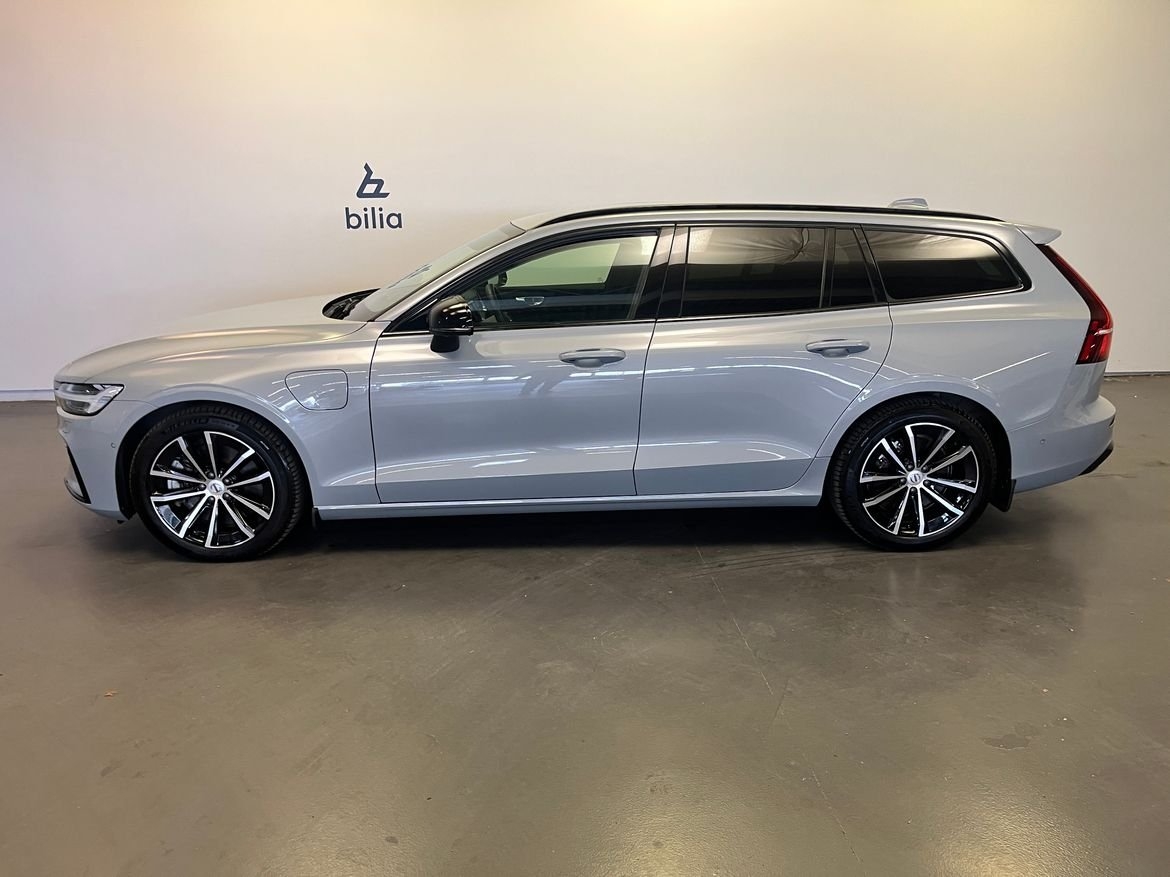 Volvo V60 T6 Plus Dark Nordic Edition 2025, bild 2/10