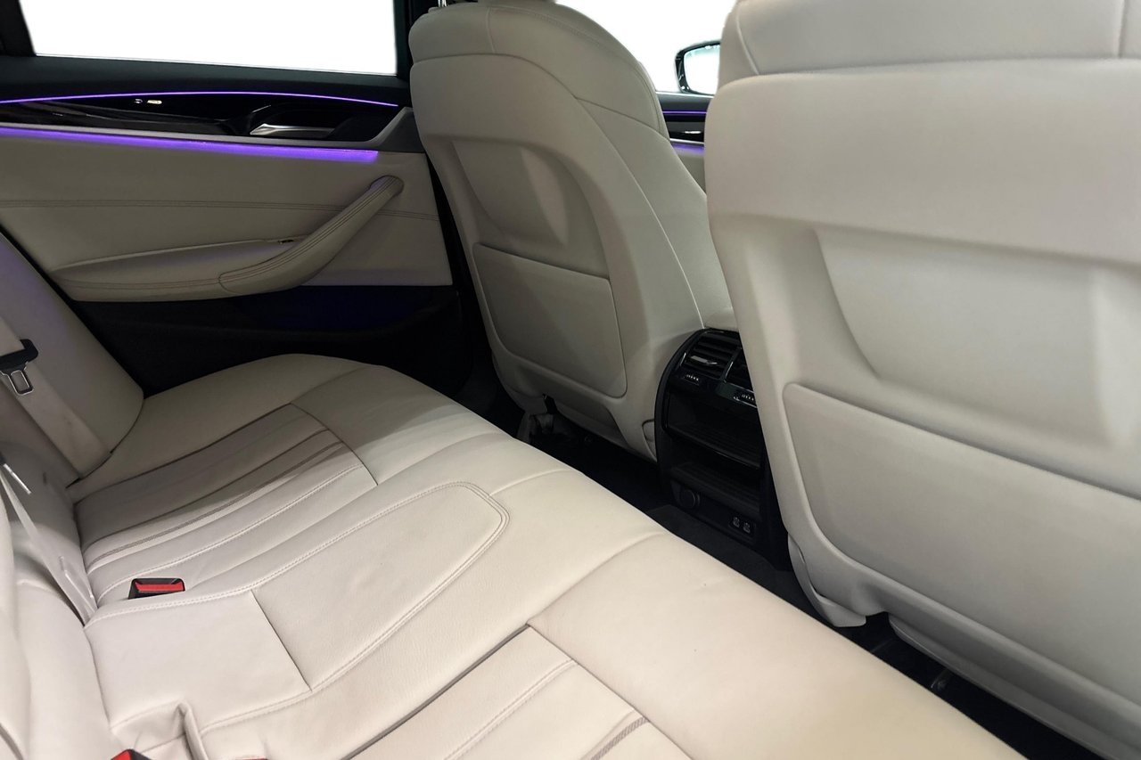BMW 520 d xDrive Touring M-Sport 2021, kuva 7/10