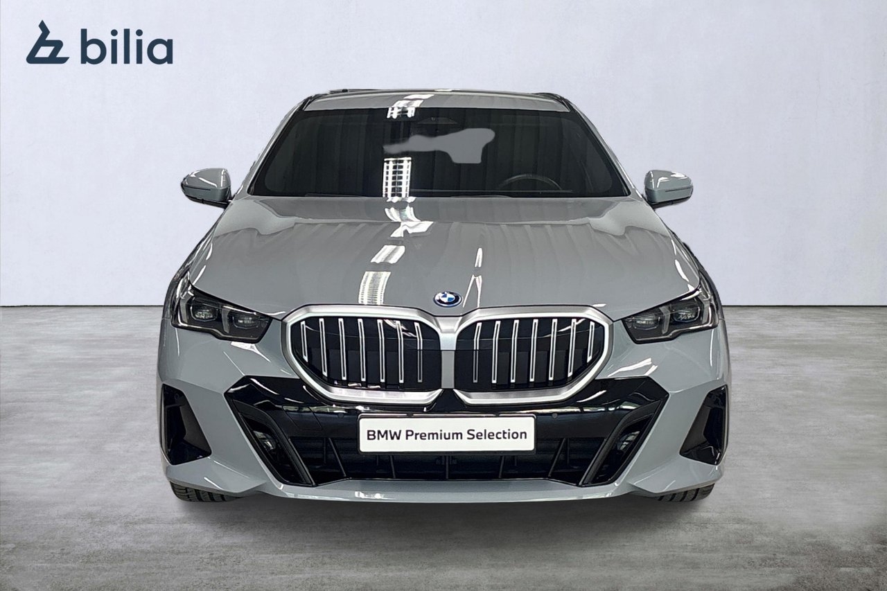 BMW 530 e xDrive Touring M-Sport 2026, bild 5/10