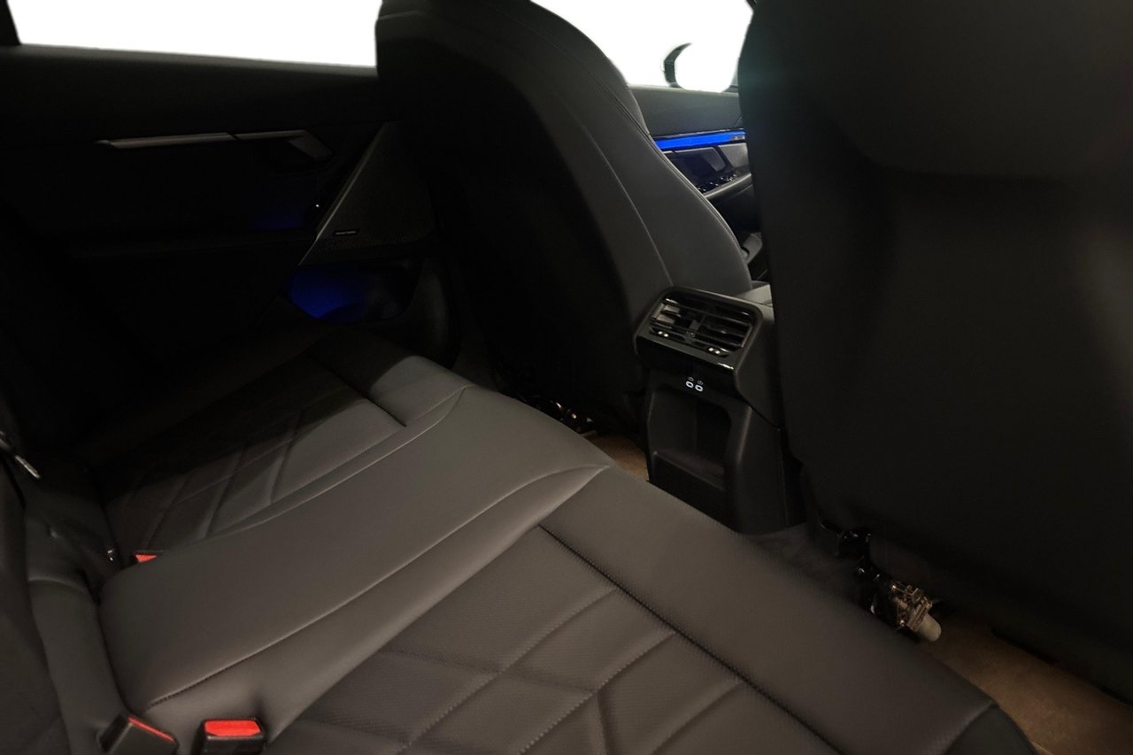 BMW 530 e xDrive Touring M-Sport 2026, bild 7/10