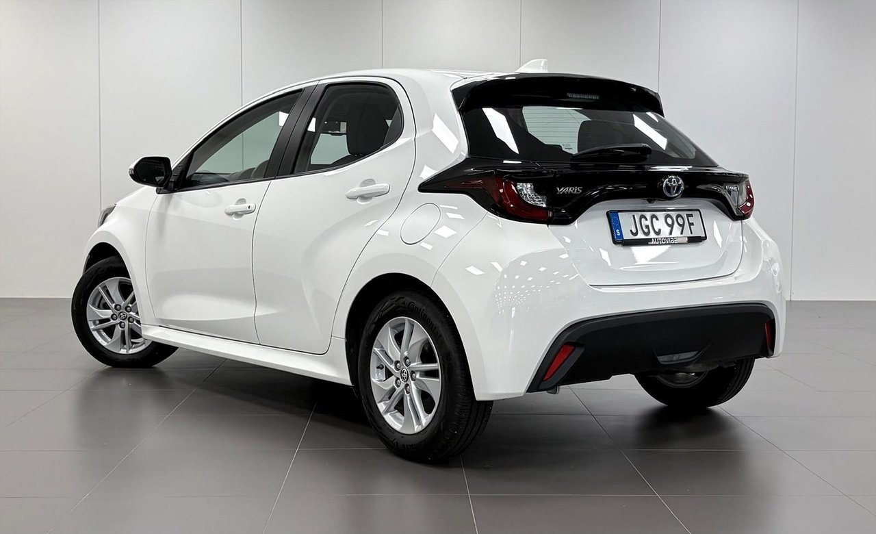 Toyota Yaris Active Hybrid 116HK 2024, photo 7/10