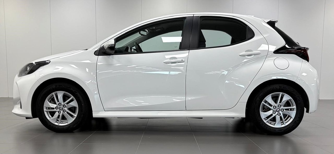 Toyota Yaris Active Hybrid 116HK 2024, photo 6/10