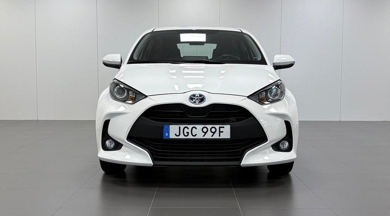 Toyota Yaris Active Hybrid 116HK 2024, photo 3/10