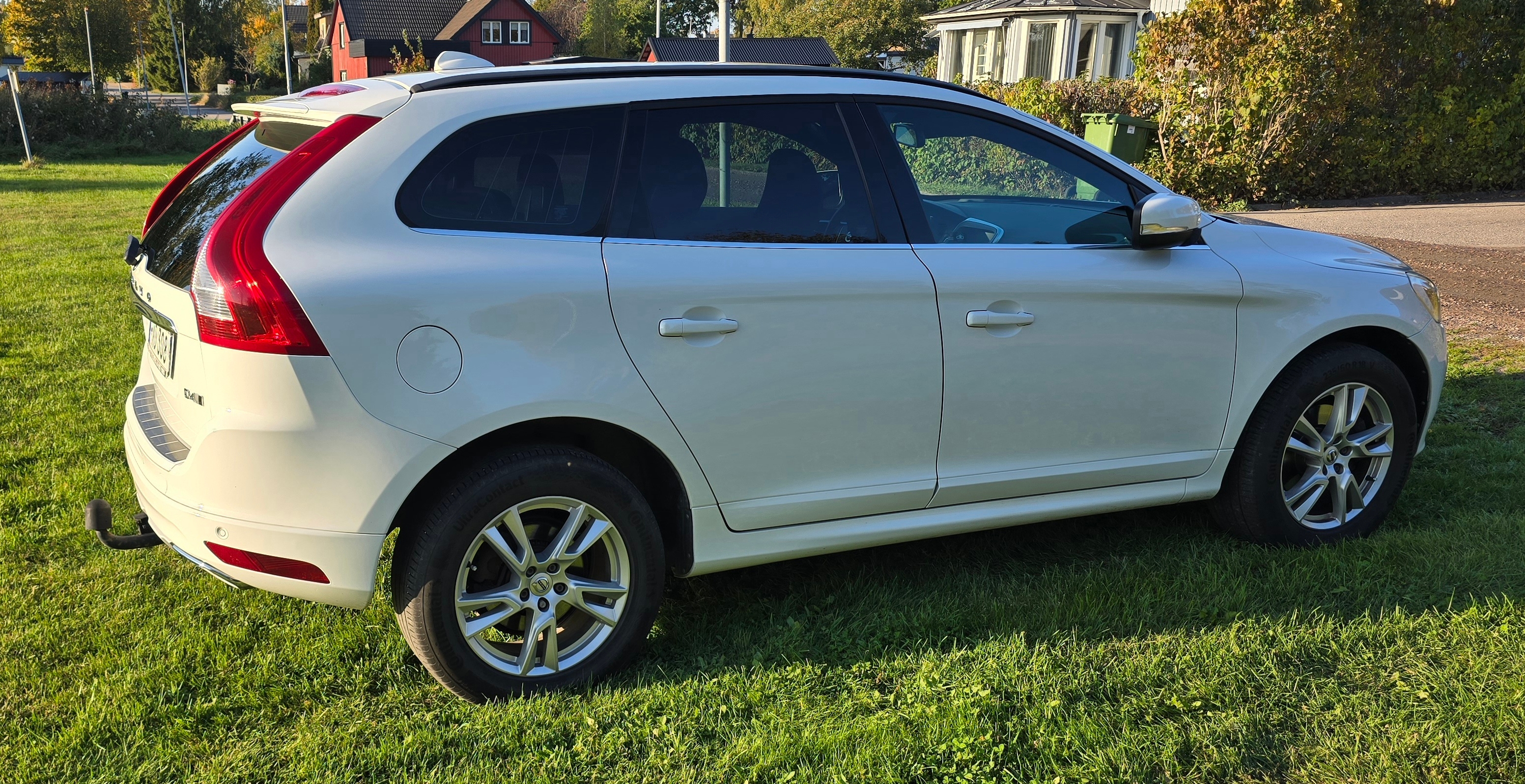Volvo XC60 D4 AWD Geartronic 2017, photo 5/6