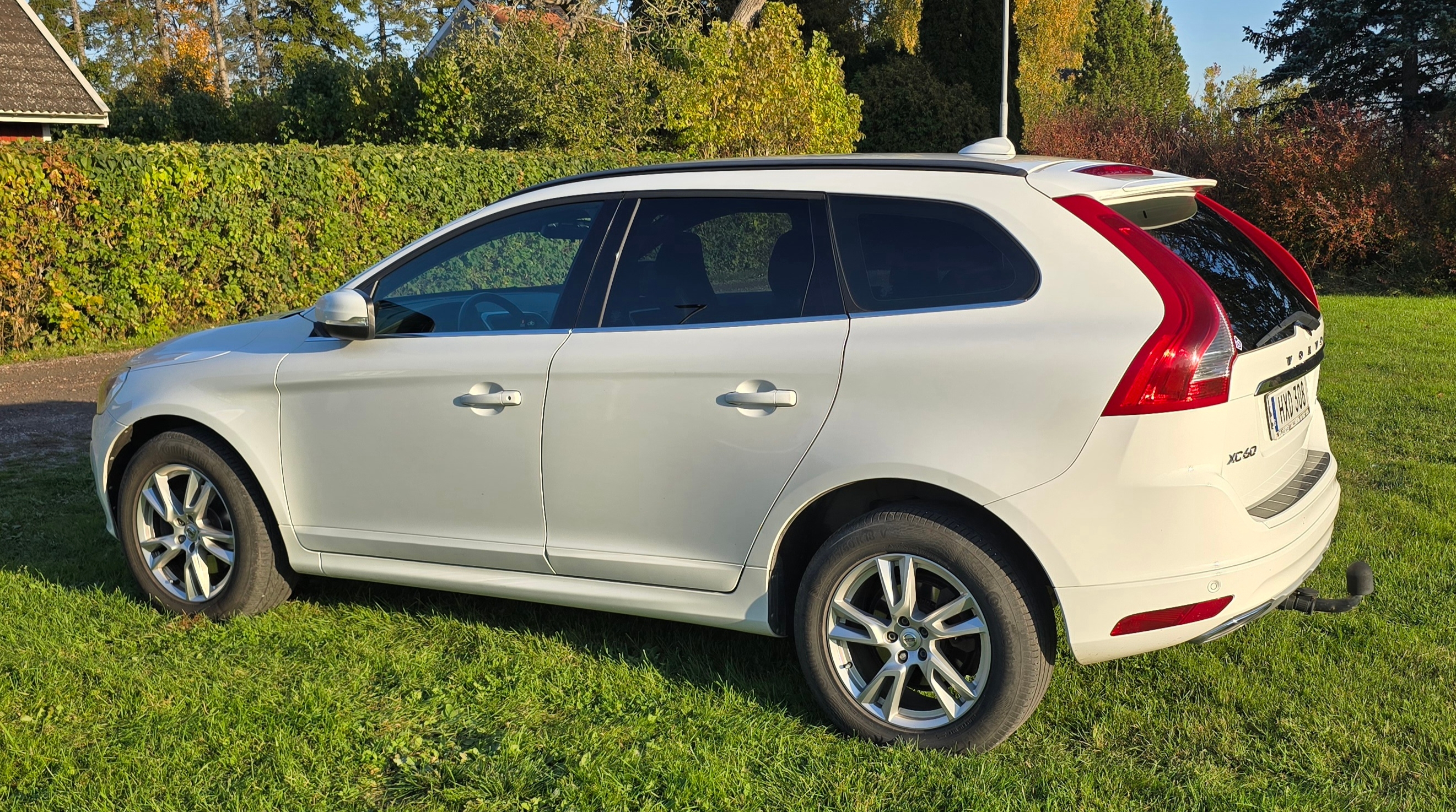 Volvo XC60 D4 AWD Geartronic 2017, photo 4/6