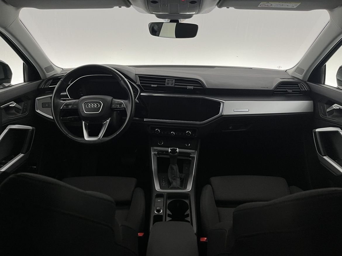 Audi Q3 TFSI e 245hk S Tronic SvartOptik 2024, bild 5/10