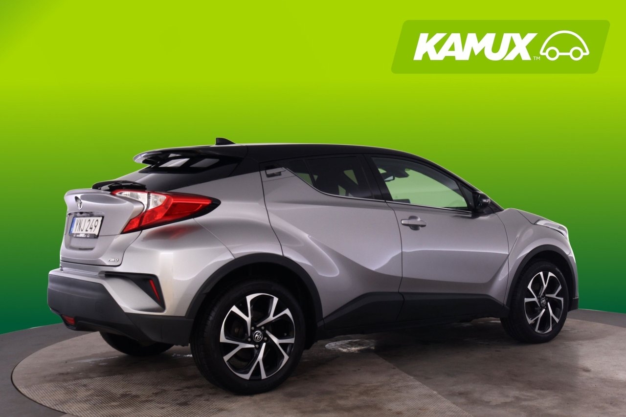 Toyota C-HR 2017, bild 2/21