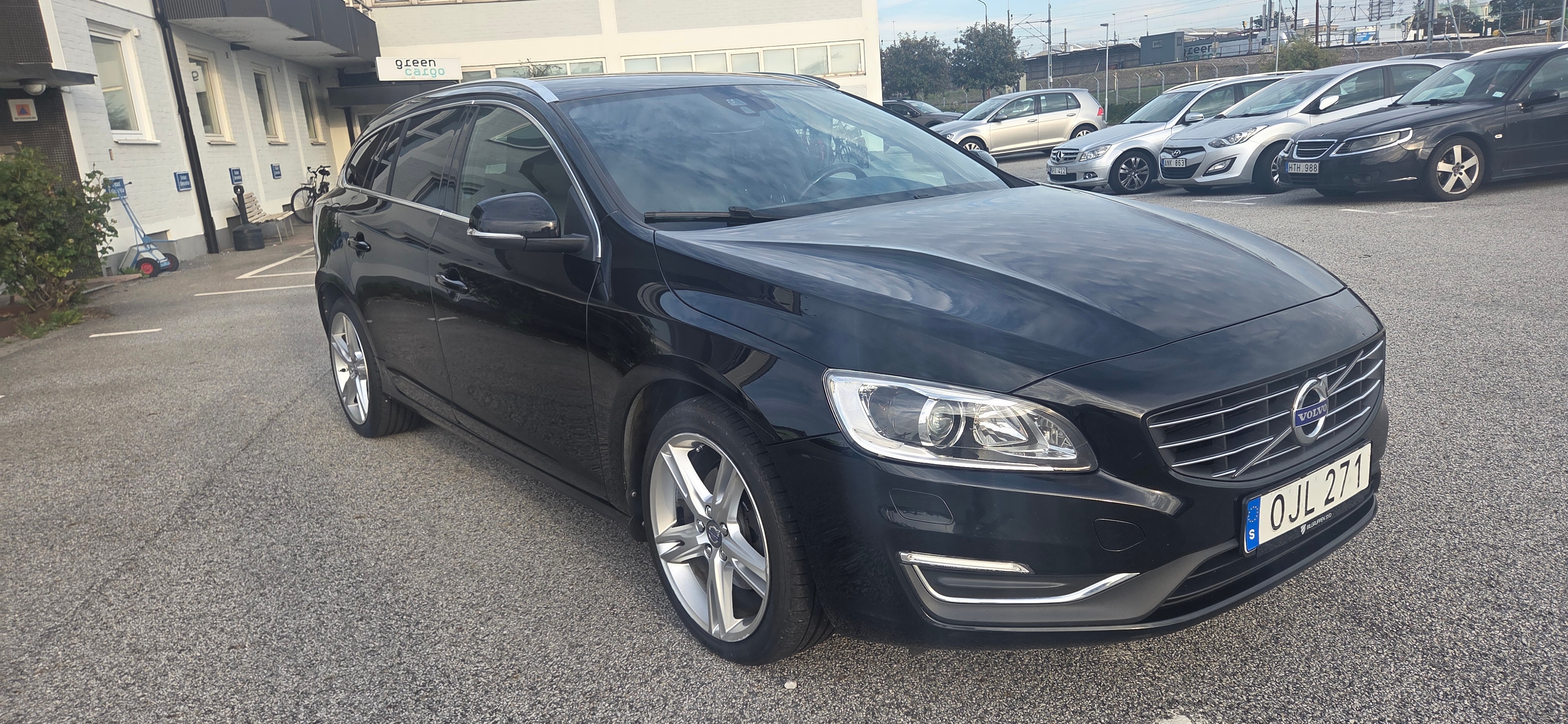 Volvo V60 D4 Geartronic 2017, bild 2/10