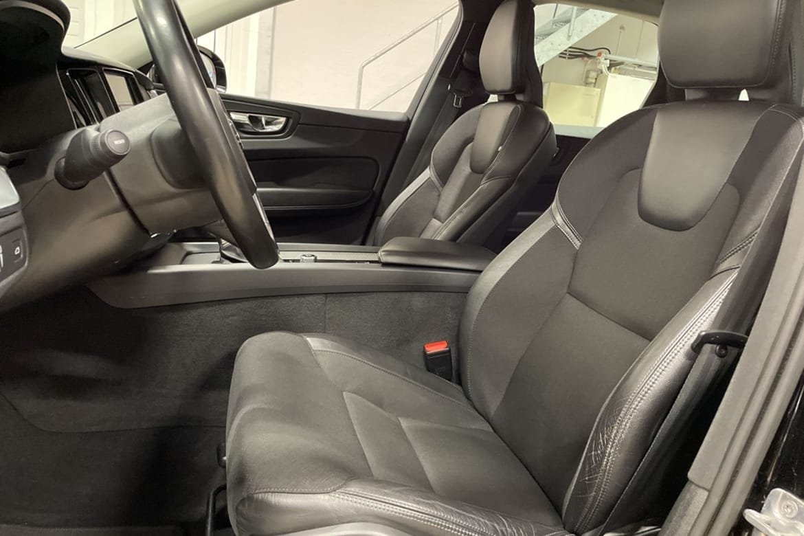 Volvo XC60 2019, photo 5/10