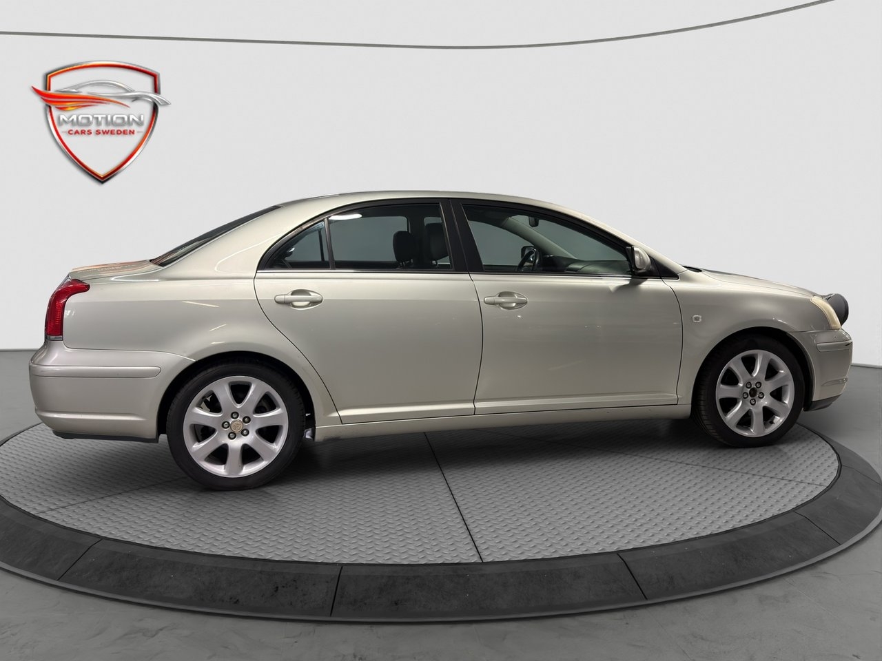 Toyota Avensis 2004, bild 4/10