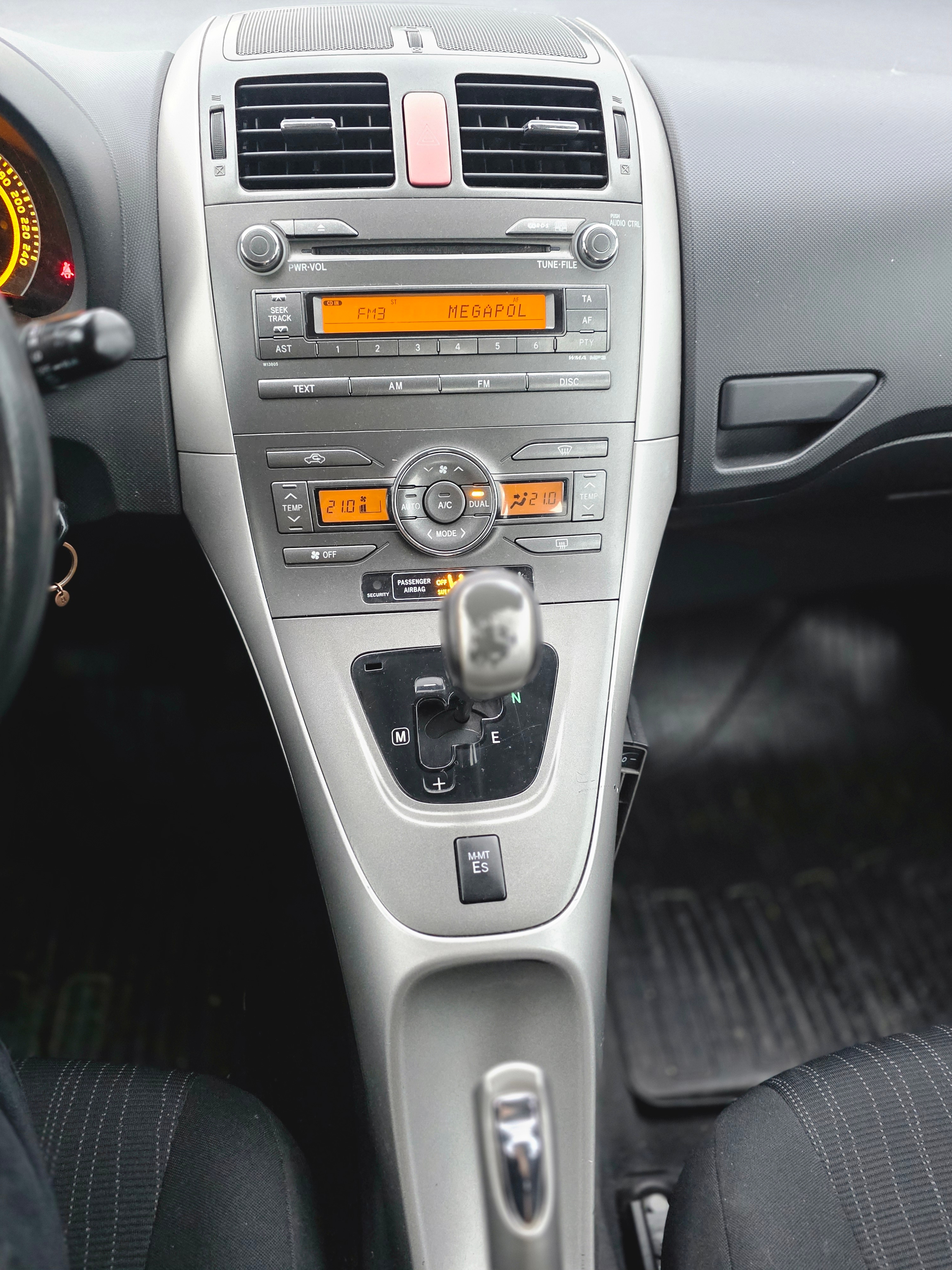 Toyota Auris 2007, bild 6/10