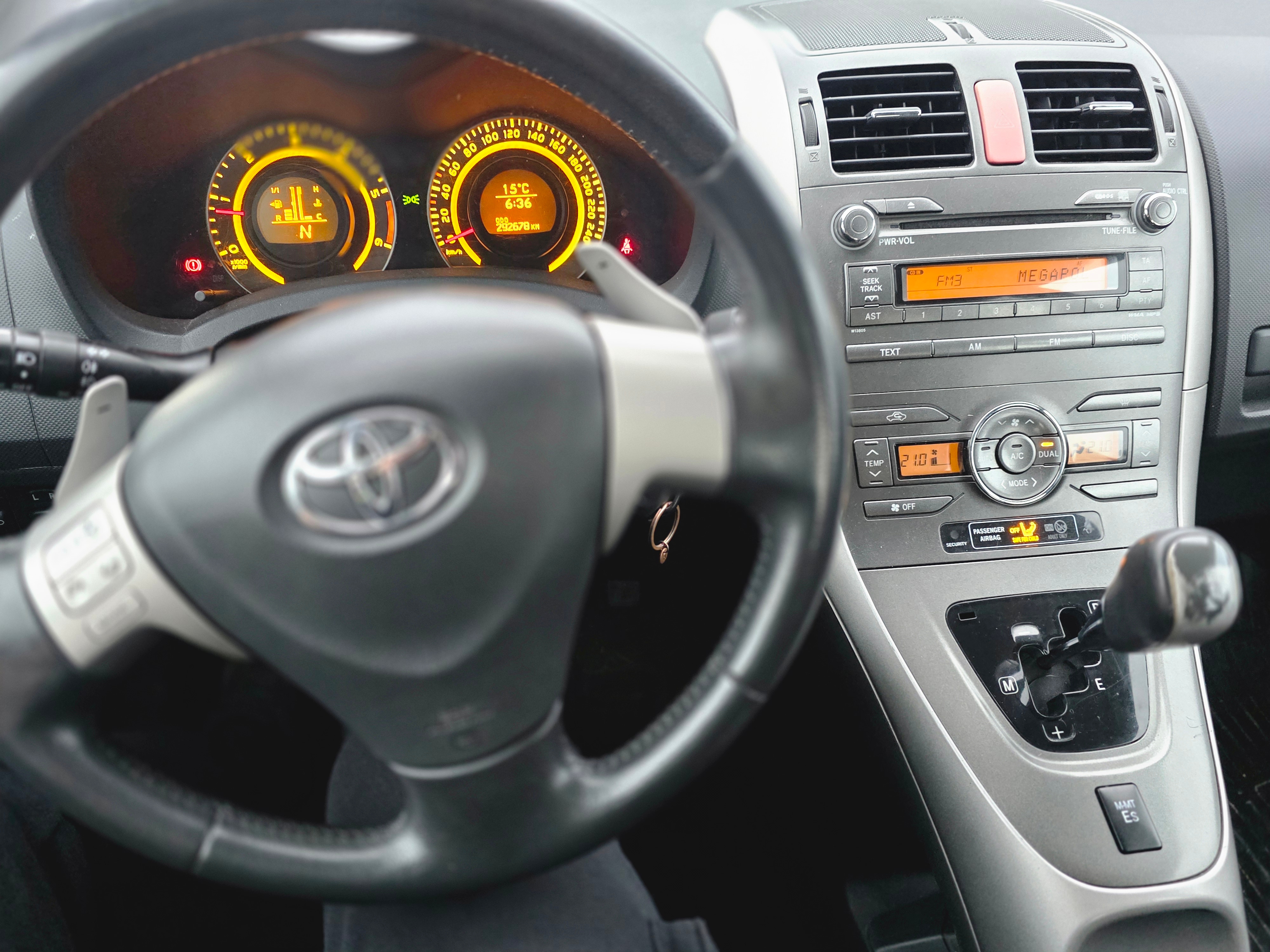 Toyota Auris 2007, bild 7/10