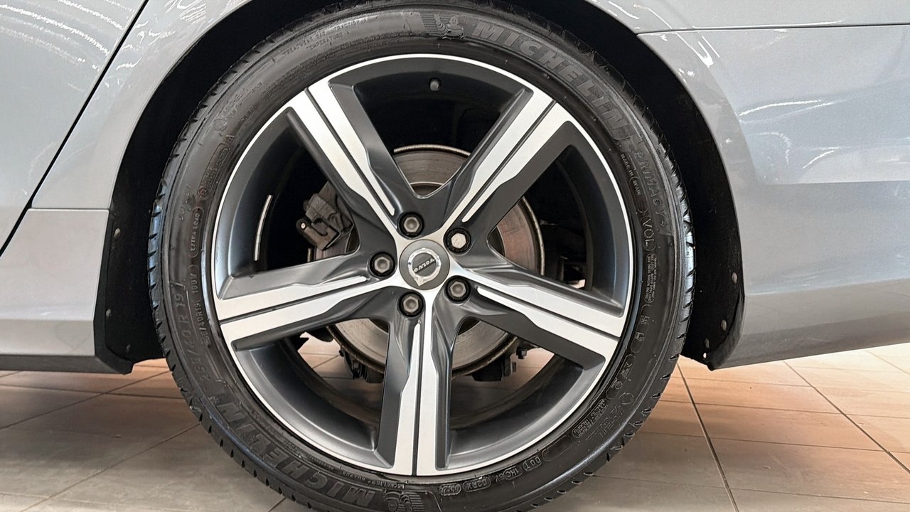 Volvo V90 D4 R-Design 2020, bild 7/24