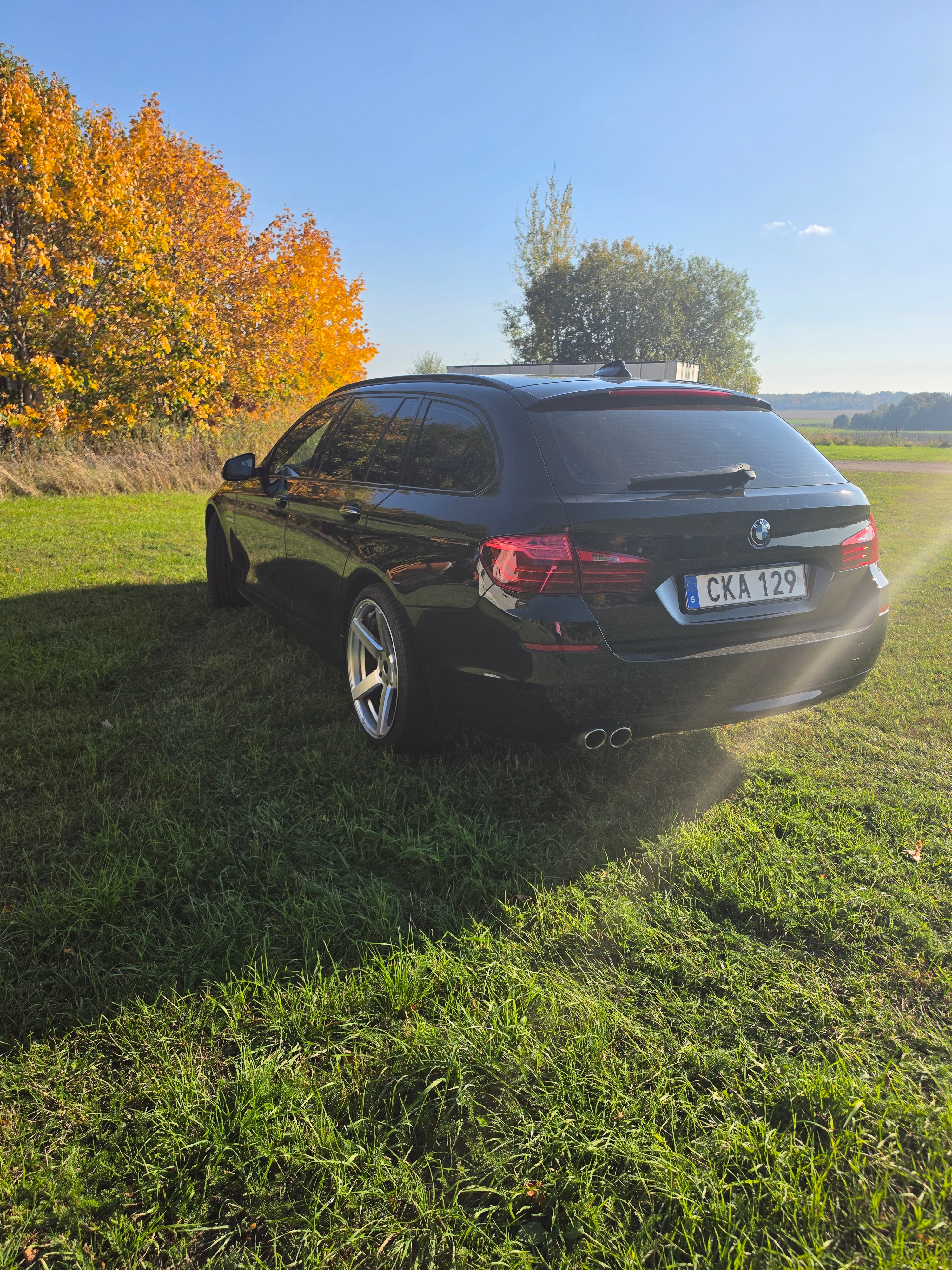 BMW 520 d xDrive Touring Steptronic 2014, kuva 3/10