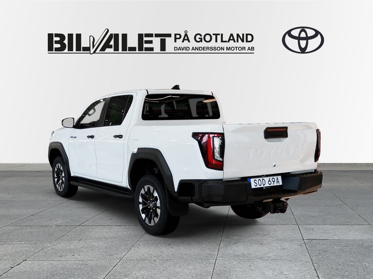 Toyota HiLux 2026, bild 2/11