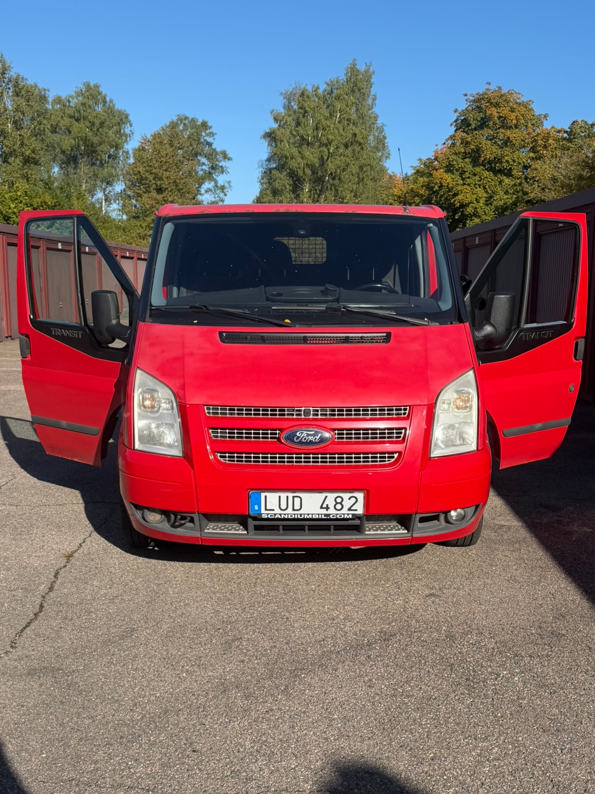 Ford Transit T300 2.2 TDCi Manuell 2013, bild 2/10