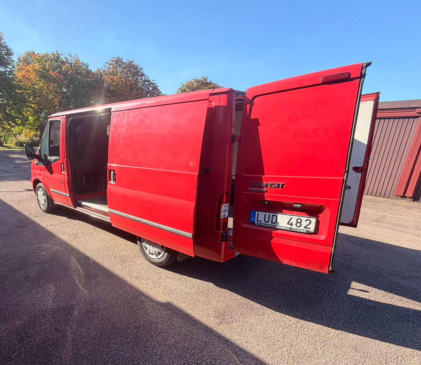 Ford Transit T300 2.2 TDCi Manuell 2013, bild 3/10