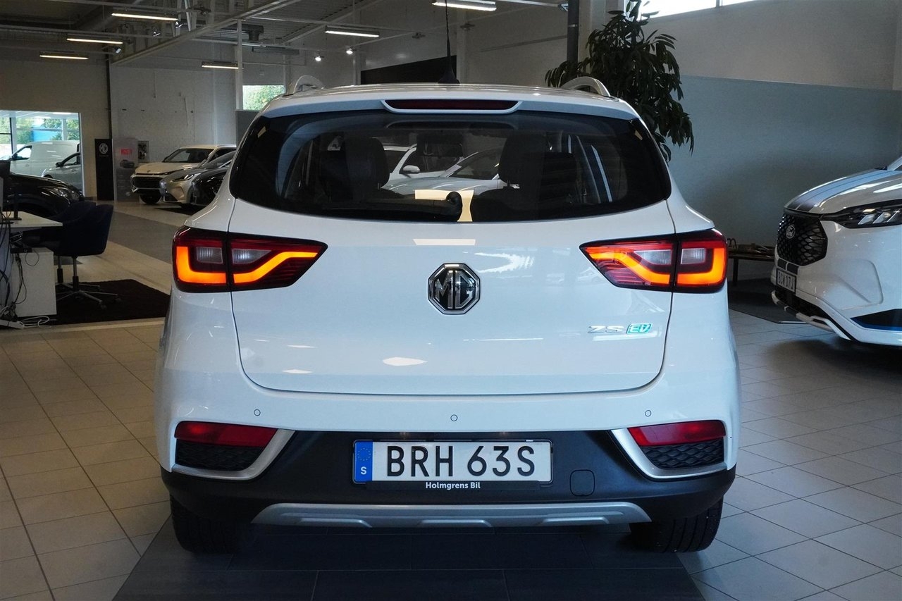 MG ZS Luxury 45kWh Dover White 2021, bild 5/10