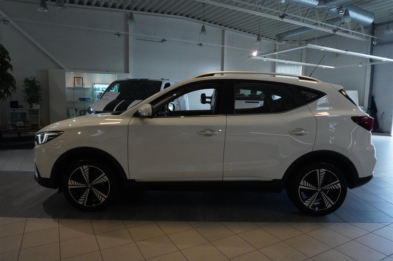 MG ZS Luxury 45kWh Dover White 2021, bild 3/10