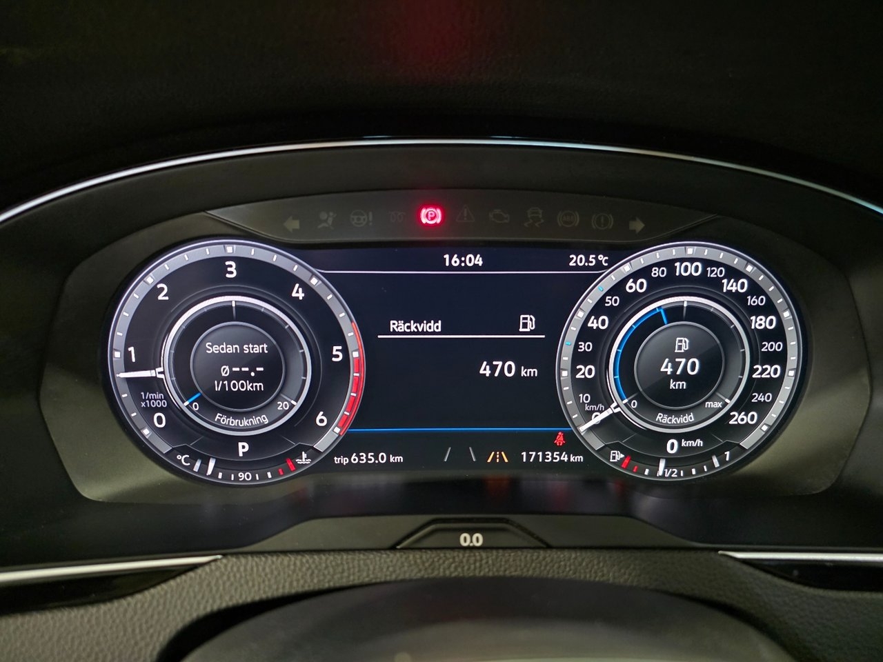 Volkswagen Passat 2019, bild 7/10
