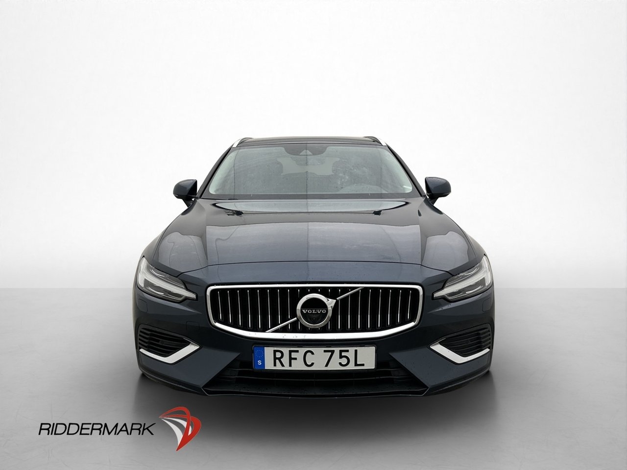 Volvo V60 2022, bild 2/10