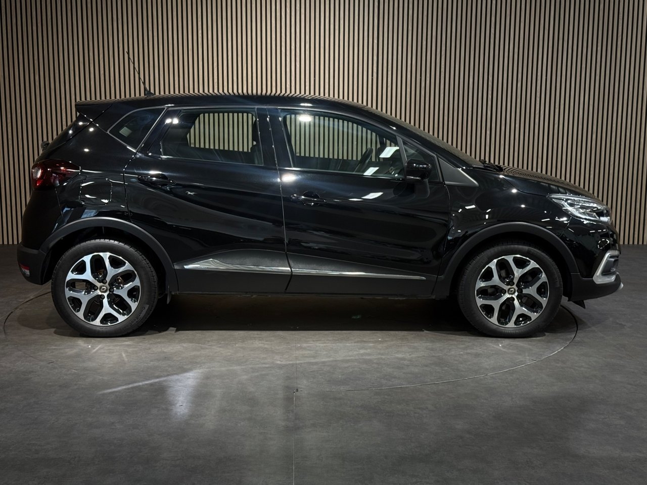 Renault Captur 2018, photo 3/10
