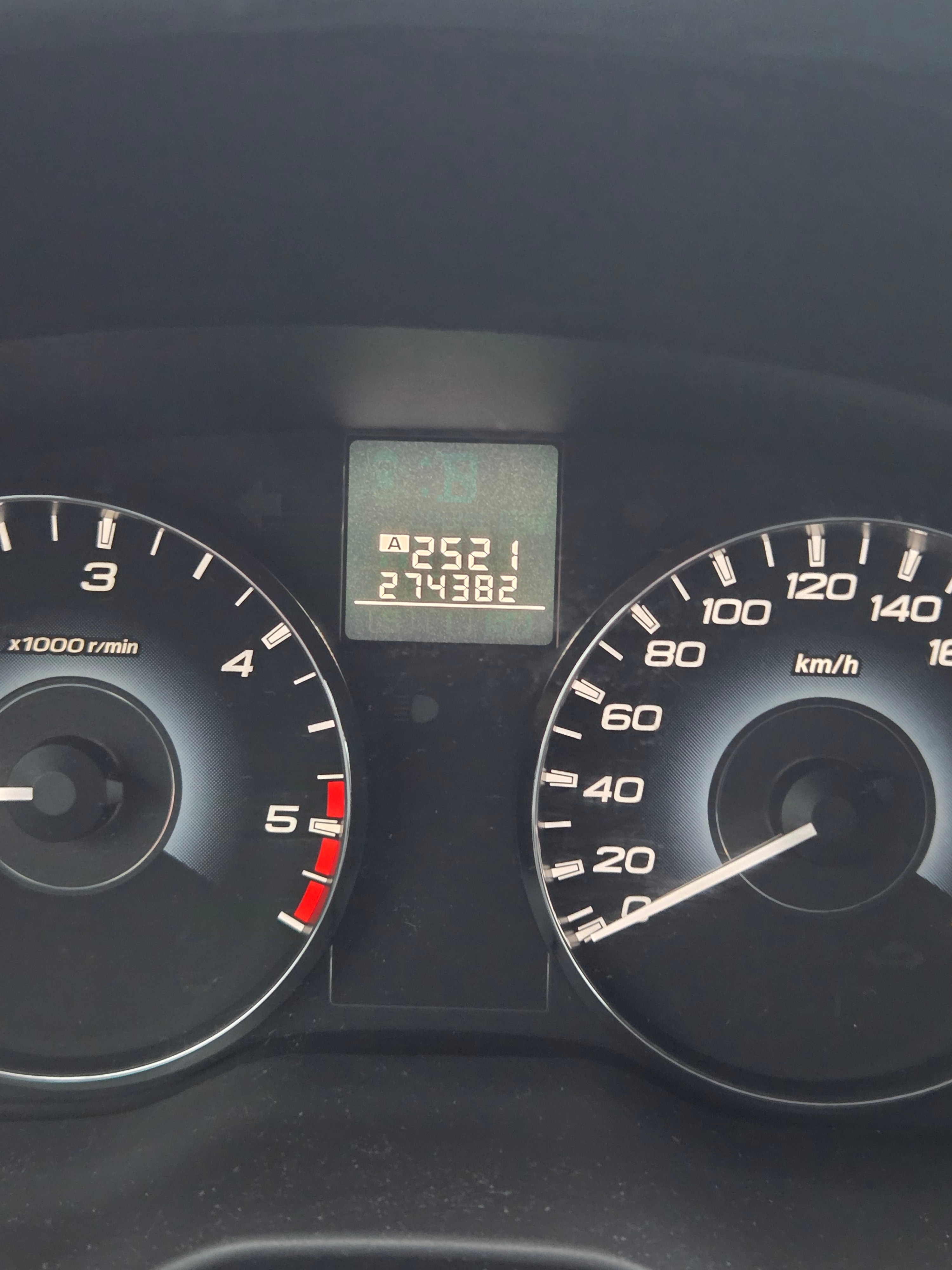 Subaru Outback 2.0 4WD Manuell 2011, bild 2/5